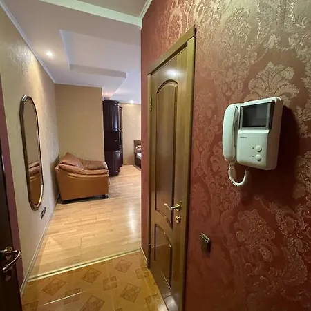 One Bedroom Kreschatik Str 4 Kyiv Exterior photo