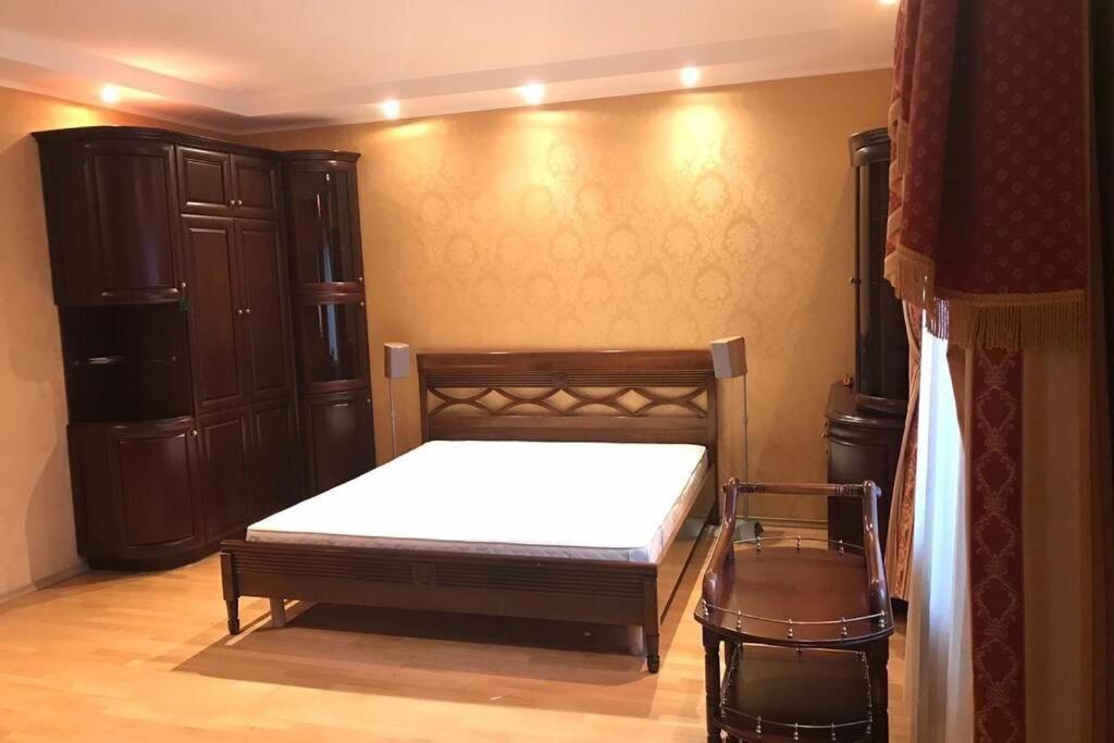 One Bedroom Kreschatik Str 4 Kyiv