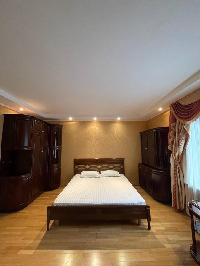 One Bedroom Kreschatik Str 4 Kyiv